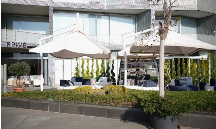 Beirute reforça o seu estatuto náutico com o novo lounge Privé