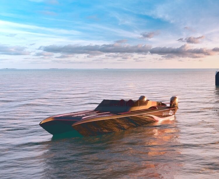 Este é o Superfast 46 e tem velocidade máxima de mais de 80 nós