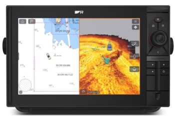 Axiom 2 Pro 12 RVM é o seu guia de aventuras no mar