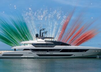 Primeiro Riva 54Metri foi revelado em Ancona