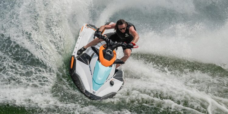 Yamaha revela a gama WaveRunner 2026