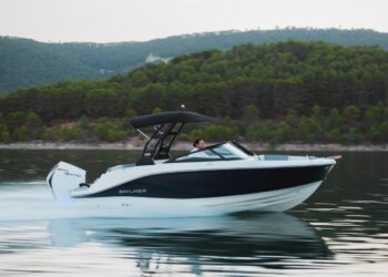 BAYLINER_V20