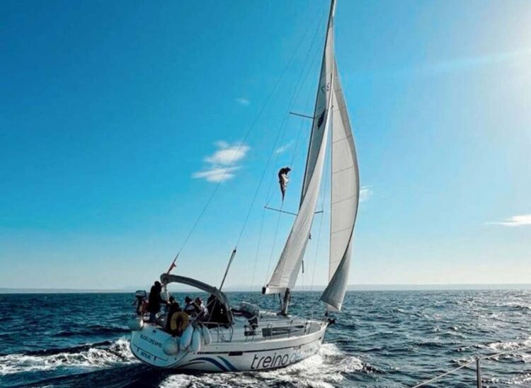 Treino do Mar compra 40% da Sea Wings