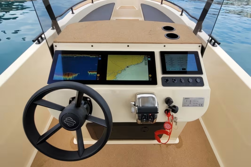 Elvene AMY barco solar