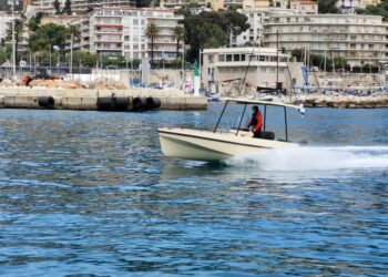 Elvene AMY barco solar