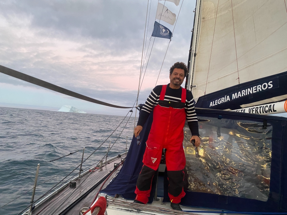 Pedro-VueltaVertical