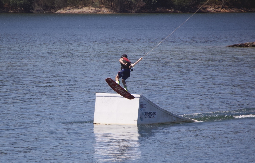 Wake Cable