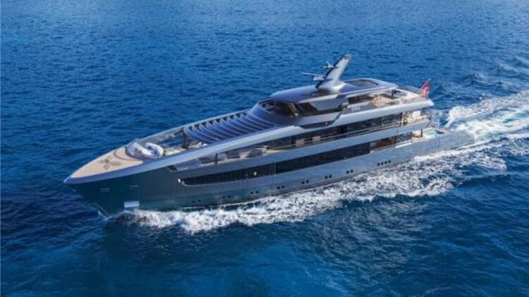 RMK Yachts e Espen Oeino International revelam conceitos de superiate de 55 metros